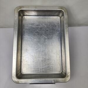 Unbranded Air Bake Insulated Double Wall Aluminum Cake Lasagna Pan 13x9 x 2 1/4